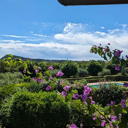 La Fenice Holiday Apartment มาแนร์บา เดล การ์ดา ภายนอก รูปภาพ