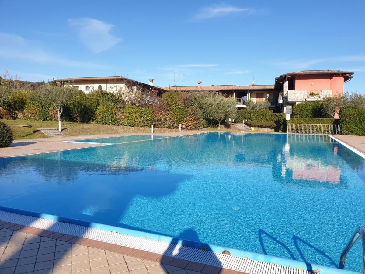 La Fenice Holiday Apartment มาแนร์บา เดล การ์ดา ภายนอก รูปภาพ